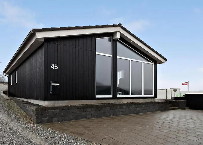 Holiday home Awesome In *